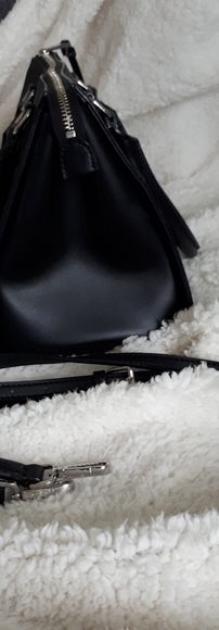 Calvin Klein black purse - Picture 10 of 11